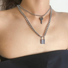 Load image into Gallery viewer, Multilayer Crystal Pendant Choker