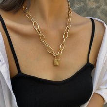 Load image into Gallery viewer, Multilayer Crystal Pendant Choker
